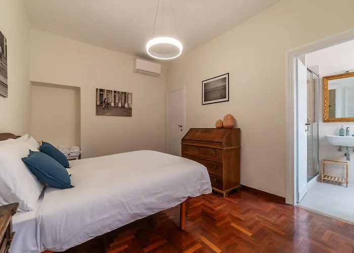 Apartment 2 Bedroom Flat With Two Private Vatican Terrace *