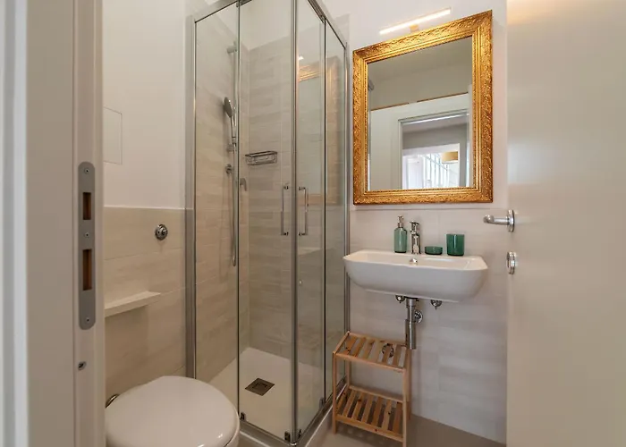 Apartment 2 Bedroom Flat With Two Private Vatican Terrace