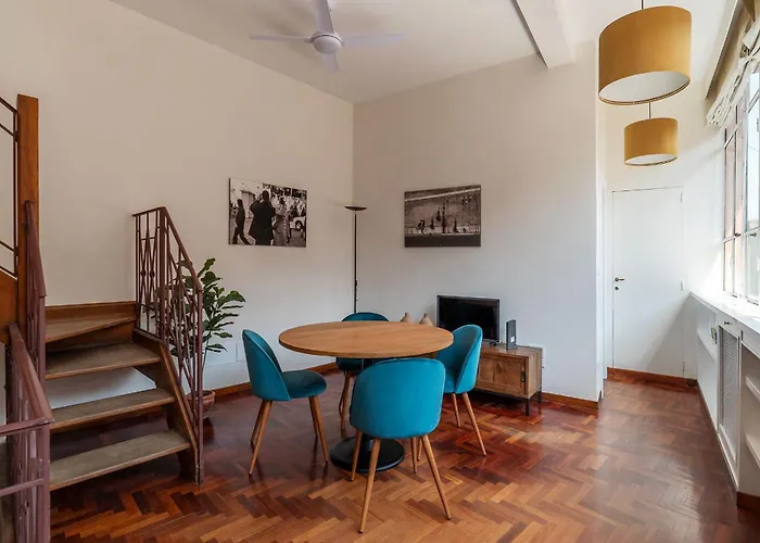 2 Bedroom Flat With Two Private Vatican Terrace *