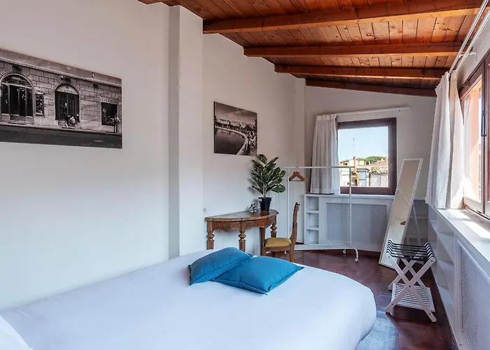 Apartment 2 Bedroom Flat With Two Private Vatican Terrace *