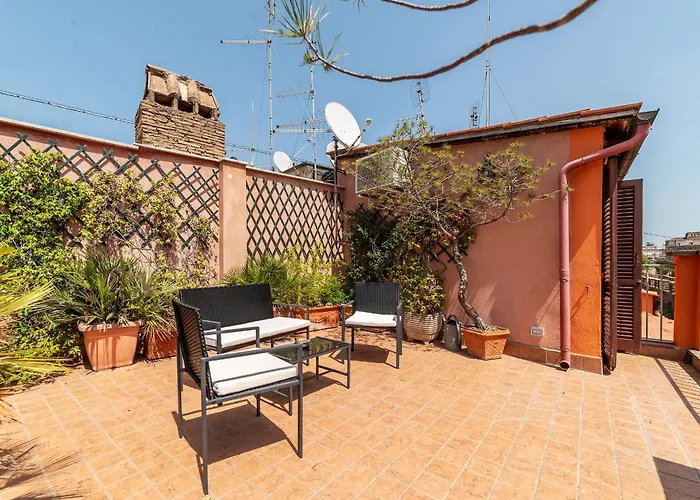 2 Bedroom Flat With Two Private Vatican Terrace Rome