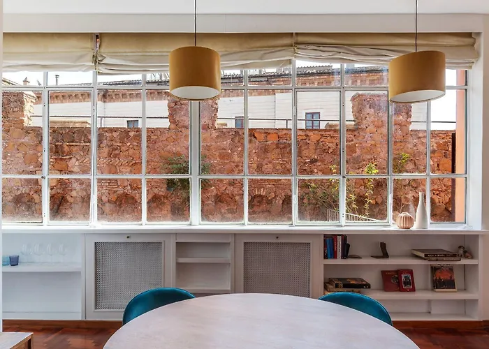 2 Bedroom Flat With Two Private Vatican Terrace *