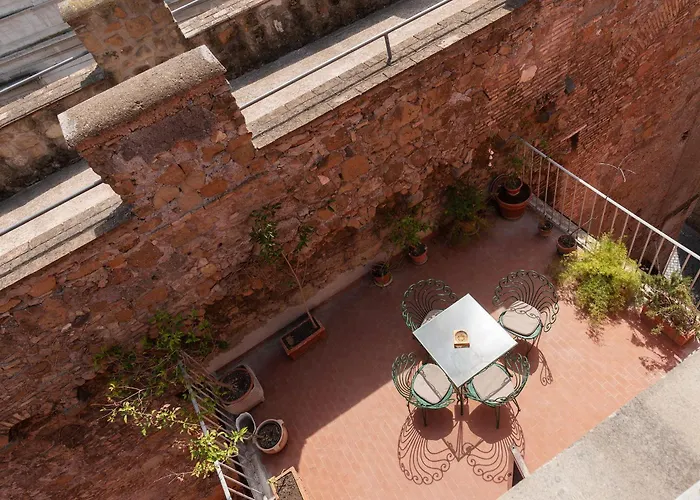 2 Bedroom Flat With Two Private Vatican Terrace