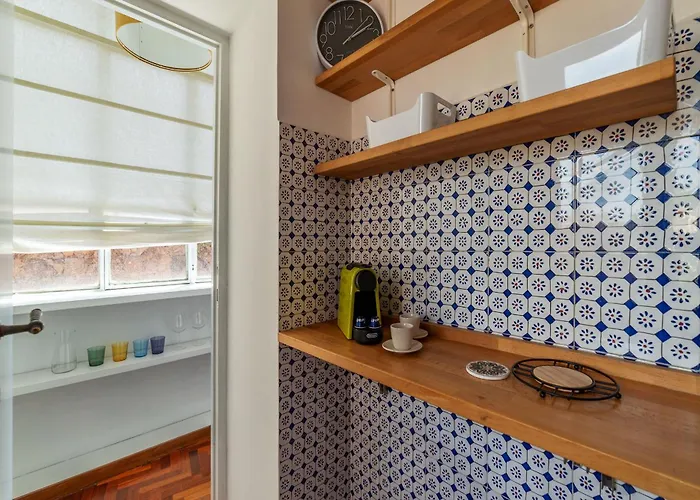 Apartment 2 Bedroom Flat With Two Private Vatican Terrace *